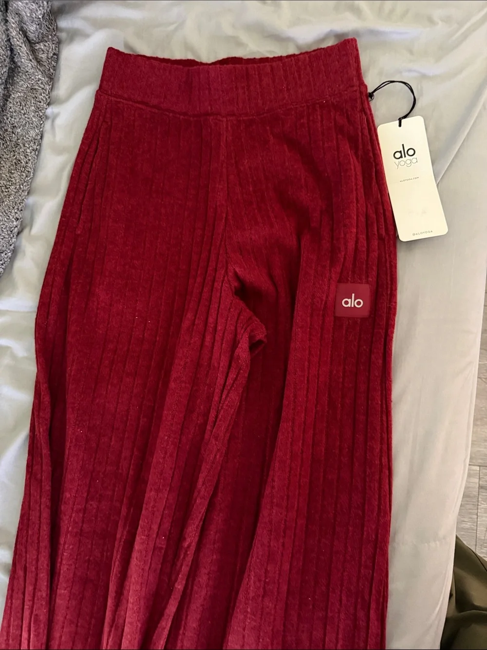 ALO Yoga brand new
